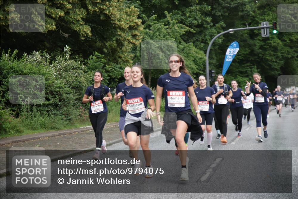 14.06.2026 - REWE Women's Run Jannik Wohlers http://msf.ph/oto/9794075 14.06.2026 09:54:07 Laufen 5, 3, 10344, 11155 meine-sportfotos.de