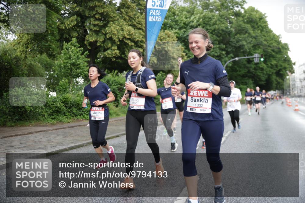 14.06.2026 - REWE Women's Run Jannik Wohlers http://msf.ph/oto/9794133 14.06.2026 09:54:11 Laufen 5, 30, 11343, 11501, 57, 11332 meine-sportfotos.de