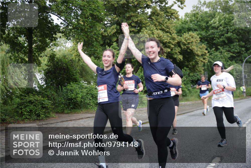14.06.2026 - REWE Women's Run Jannik Wohlers http://msf.ph/oto/9794148 14.06.2026 09:54:12 Laufen 841, 3, 10937 meine-sportfotos.de