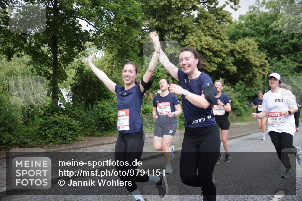 14.06.2026 - REWE Women's Run Jannik Wohlers http://msf.ph/oto/9794151 14.06.2026 09:54:12 Laufen 841, 10427, 3, 7, 10937 meine-sportfotos.de