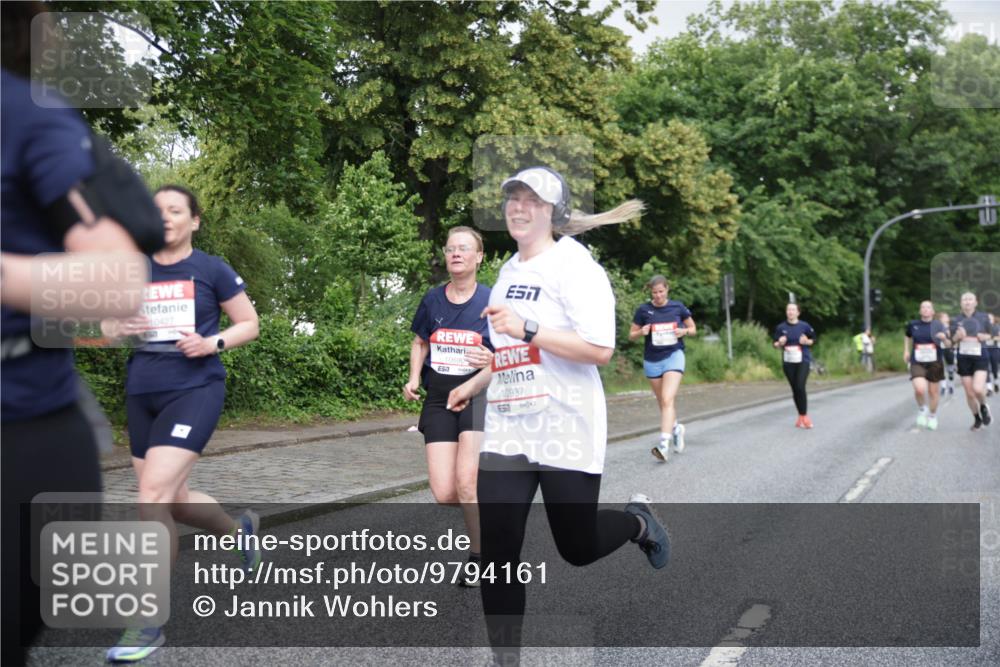 14.06.2026 - REWE Women's Run Jannik Wohlers http://msf.ph/oto/9794161 14.06.2026 09:54:13 Laufen 10427, 10680, 7, 10937, 7 meine-sportfotos.de