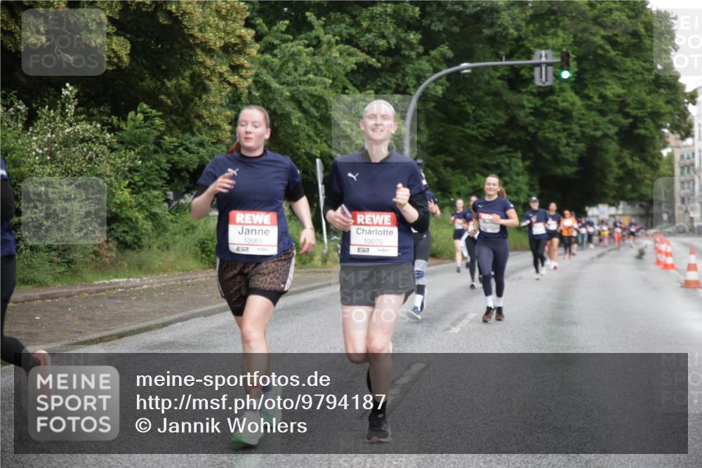 14.06.2026 - REWE Women's Run Jannik Wohlers http://msf.ph/oto/9794187 14.06.2026 09:54:15 Laufen 10065, 57, 10070 meine-sportfotos.de