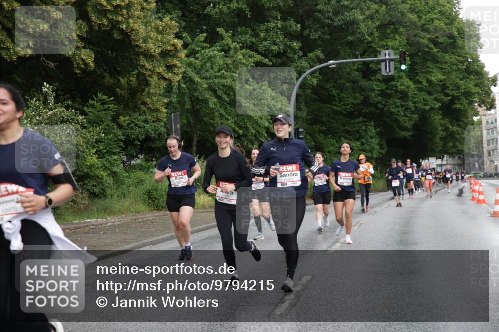 14.06.2026 - REWE Women's Run Jannik Wohlers http://msf.ph/oto/9794215 14.06.2026 09:54:22 Laufen 12478, 11477, 10661, 5 meine-sportfotos.de