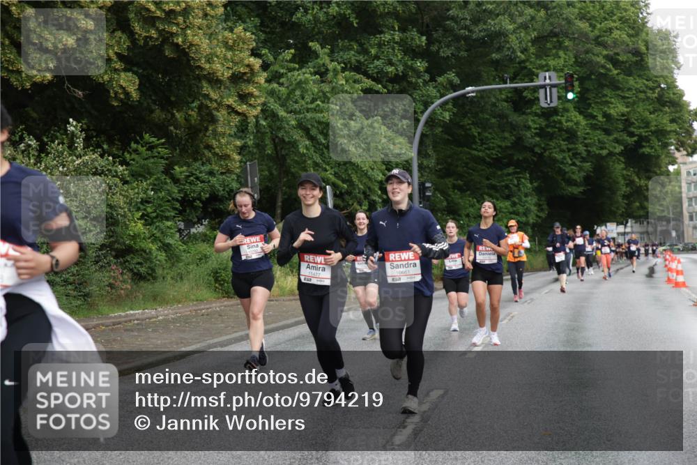 14.06.2026 - REWE Women's Run Jannik Wohlers http://msf.ph/oto/9794219 14.06.2026 09:54:22 Laufen 11477, 10661, 7 meine-sportfotos.de