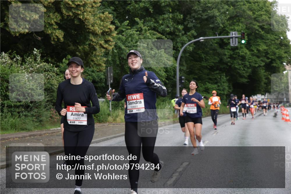 14.06.2026 - REWE Women's Run Jannik Wohlers http://msf.ph/oto/9794234 14.06.2026 09:54:23 Laufen 11477, 7, 10661, 7 meine-sportfotos.de