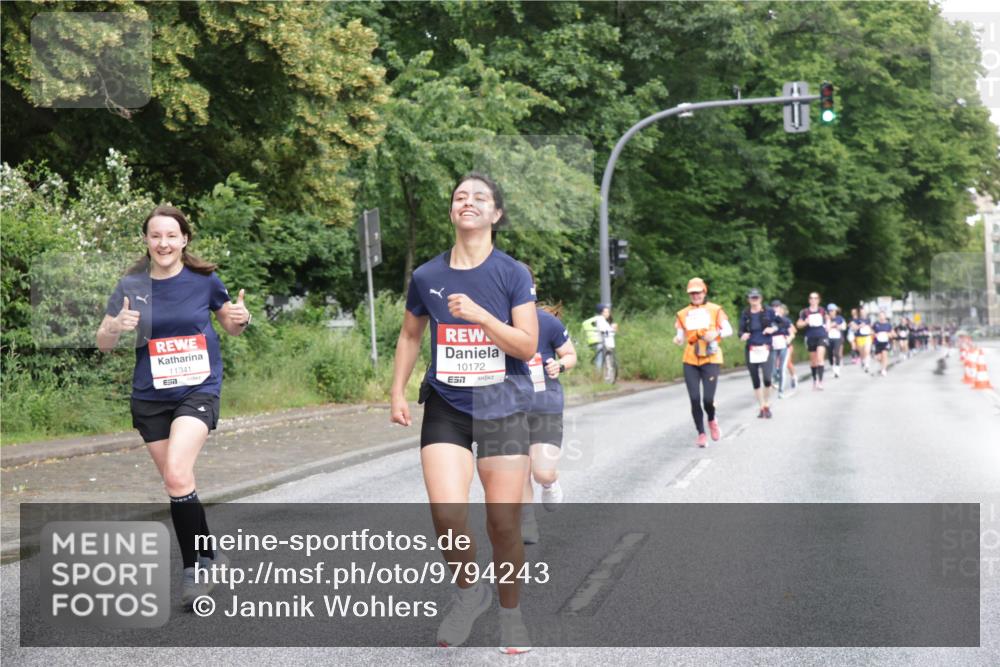 14.06.2026 - REWE Women's Run Jannik Wohlers http://msf.ph/oto/9794243 14.06.2026 09:54:24 Laufen 11341, 657, 10172, 7 meine-sportfotos.de