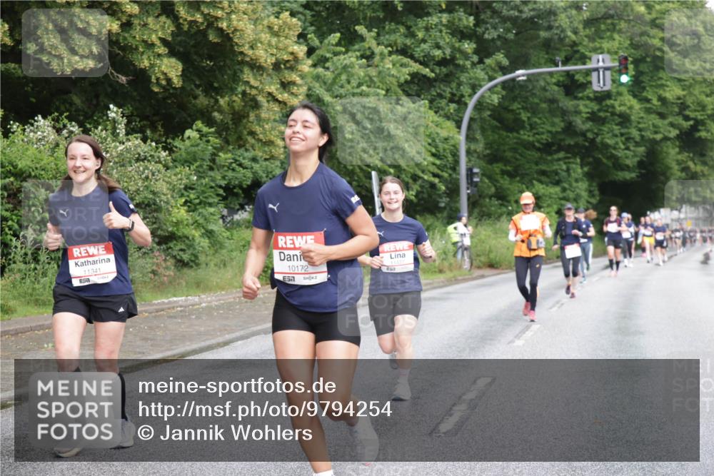 14.06.2026 - REWE Women's Run Jannik Wohlers http://msf.ph/oto/9794254 14.06.2026 09:54:25 Laufen 11341, 10172, 11427 meine-sportfotos.de