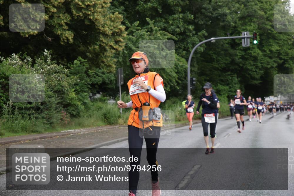 14.06.2026 - REWE Women's Run Jannik Wohlers http://msf.ph/oto/9794256 14.06.2026 09:54:28 Laufen 11198 meine-sportfotos.de