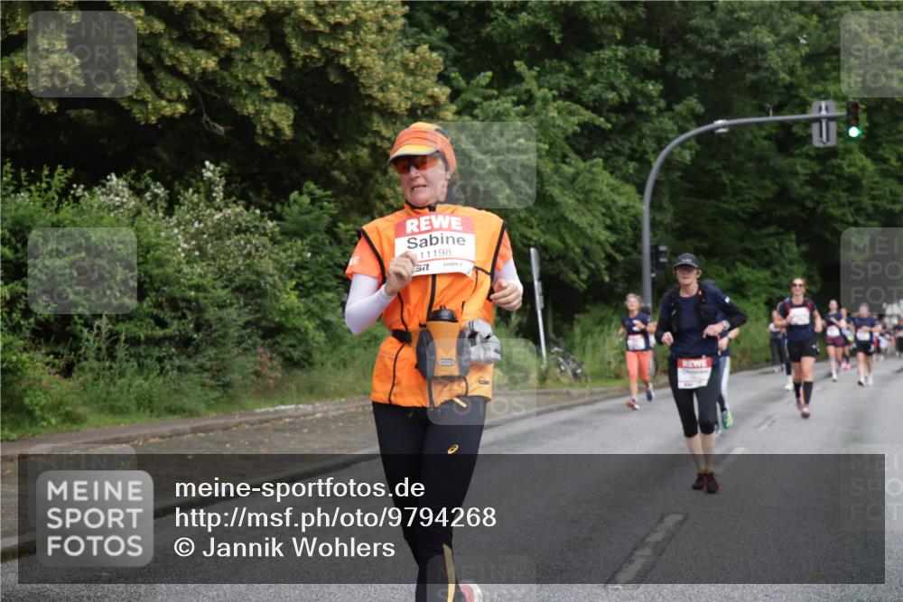 14.06.2026 - REWE Women's Run Jannik Wohlers http://msf.ph/oto/9794268 14.06.2026 09:54:29 Laufen 11198, 577 meine-sportfotos.de