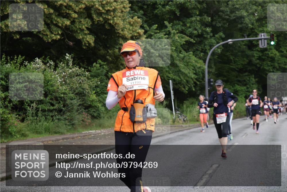 14.06.2026 - REWE Women's Run Jannik Wohlers http://msf.ph/oto/9794269 14.06.2026 09:54:29 Laufen 11198 meine-sportfotos.de