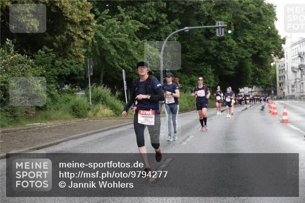 14.06.2026 - REWE Women's Run Jannik Wohlers http://msf.ph/oto/9794277 14.06.2026 09:54:30 Laufen 10940 meine-sportfotos.de