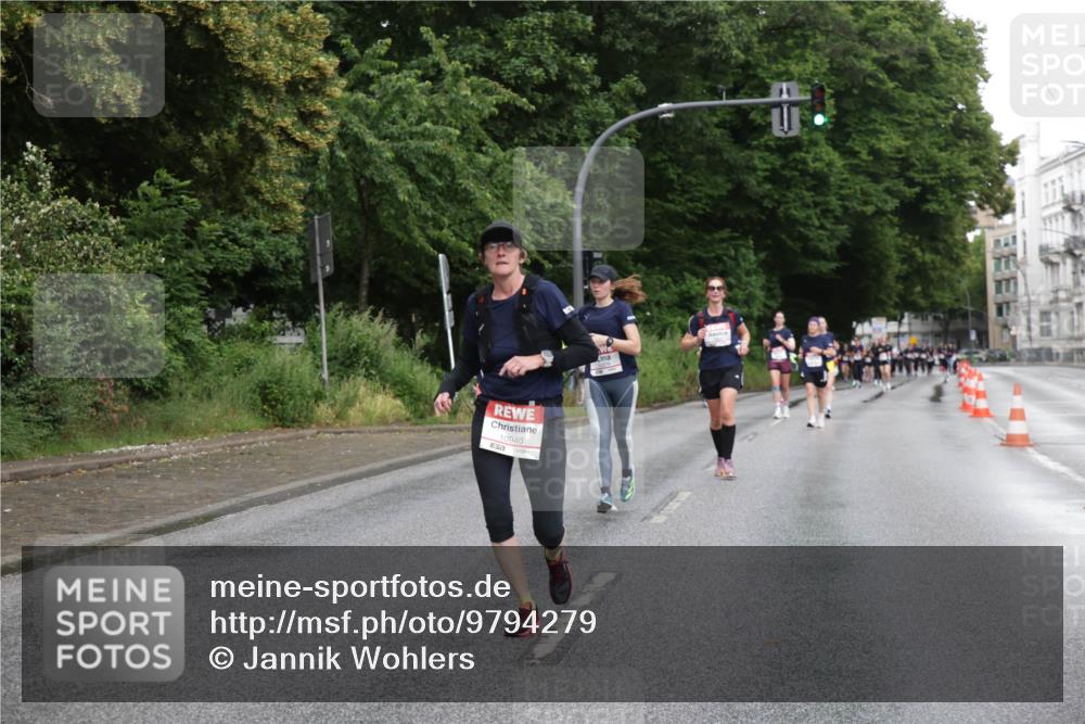 14.06.2026 - REWE Women's Run Jannik Wohlers http://msf.ph/oto/9794279 14.06.2026 09:54:30 Laufen 10940 meine-sportfotos.de