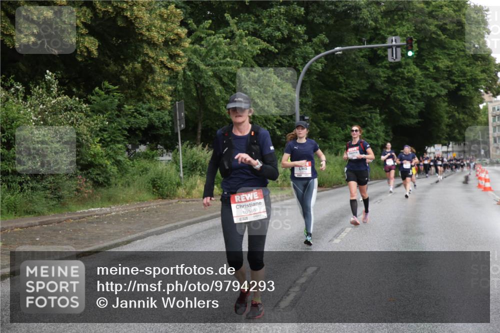 14.06.2026 - REWE Women's Run Jannik Wohlers http://msf.ph/oto/9794293 14.06.2026 09:54:30 Laufen 10940, 7 meine-sportfotos.de