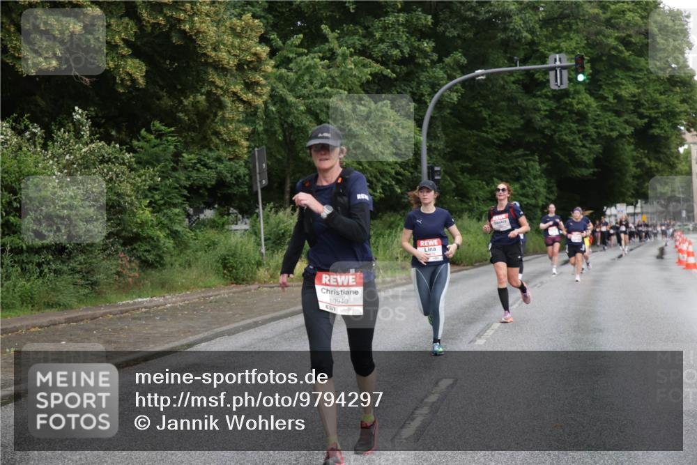 14.06.2026 - REWE Women's Run Jannik Wohlers http://msf.ph/oto/9794297 14.06.2026 09:54:31 Laufen 10940 meine-sportfotos.de