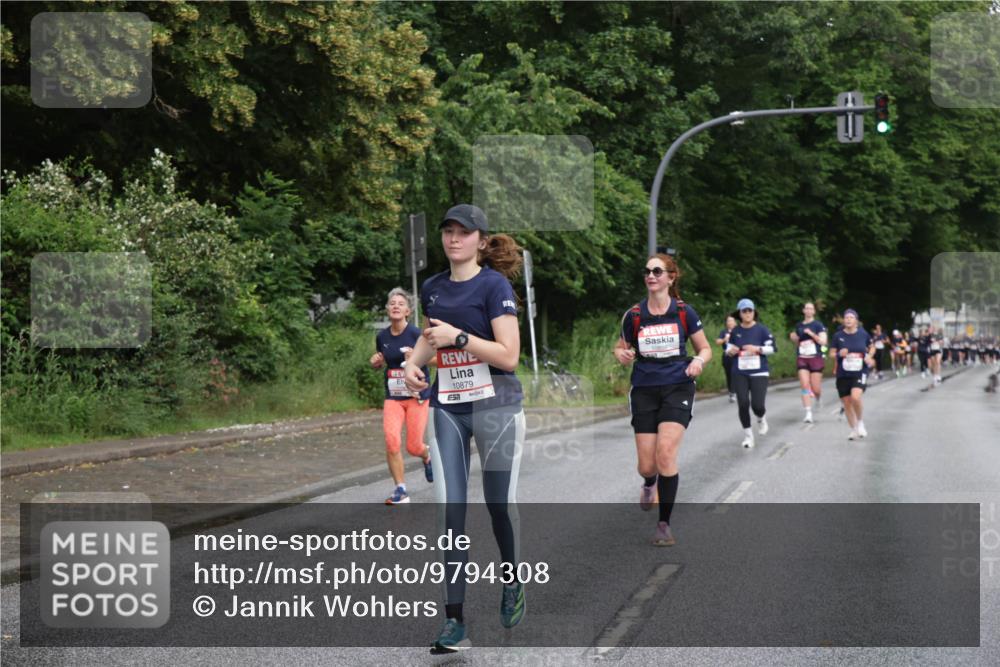 14.06.2026 - REWE Women's Run Jannik Wohlers http://msf.ph/oto/9794308 14.06.2026 09:54:32 Laufen 10879, 651 meine-sportfotos.de
