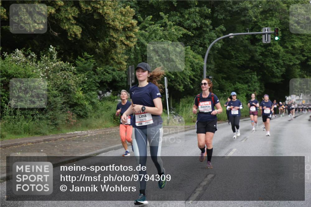 14.06.2026 - REWE Women's Run Jannik Wohlers http://msf.ph/oto/9794309 14.06.2026 09:54:32 Laufen 10879 meine-sportfotos.de
