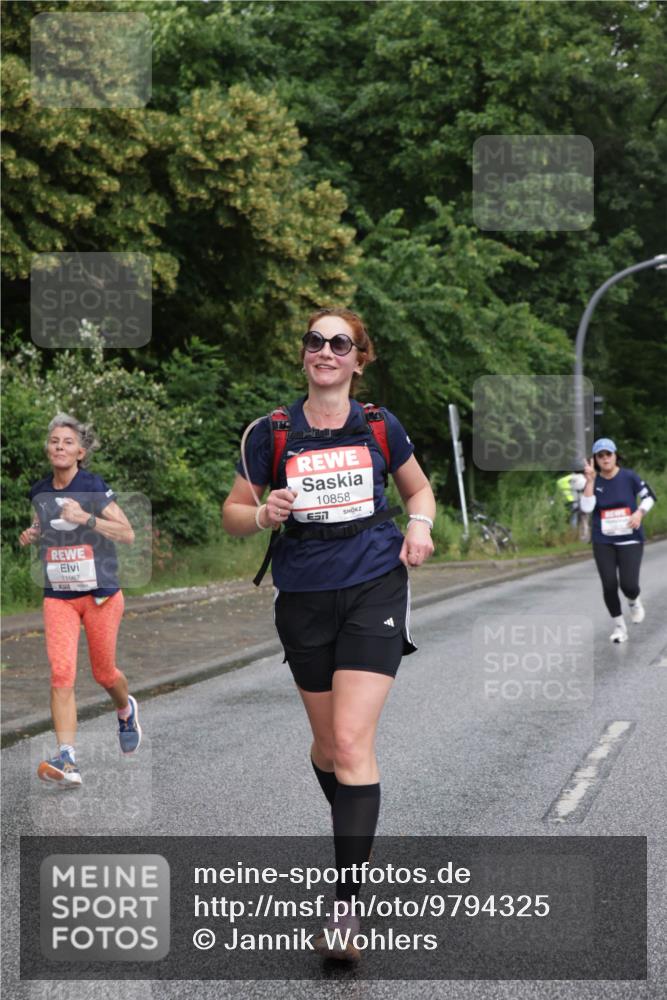 14.06.2026 - REWE Women's Run Jannik Wohlers http://msf.ph/oto/9794325 14.06.2026 09:54:34 Laufen 11067, 10858, 51 meine-sportfotos.de