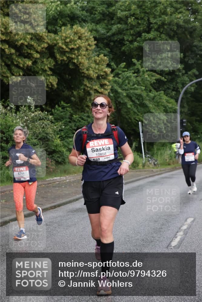 14.06.2026 - REWE Women's Run Jannik Wohlers http://msf.ph/oto/9794326 14.06.2026 09:54:34 Laufen 11067, 10858, 51 meine-sportfotos.de