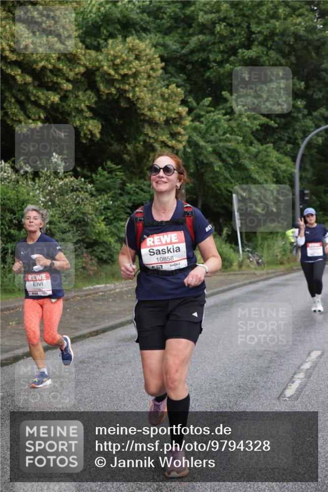 14.06.2026 - REWE Women's Run Jannik Wohlers http://msf.ph/oto/9794328 14.06.2026 09:54:34 Laufen 11067, 10858, 557 meine-sportfotos.de