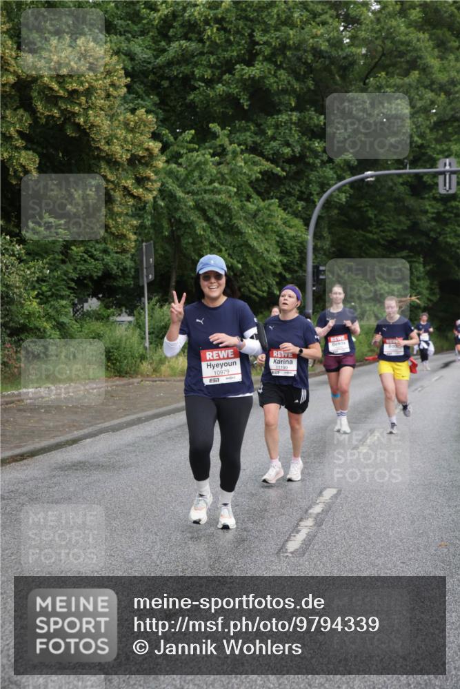 14.06.2026 - REWE Women's Run Jannik Wohlers http://msf.ph/oto/9794339 14.06.2026 09:54:37 Laufen 10979, 7, 11199 meine-sportfotos.de