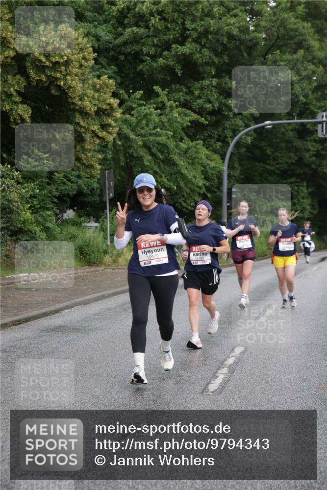 14.06.2026 - REWE Women's Run Jannik Wohlers http://msf.ph/oto/9794343 14.06.2026 09:54:37 Laufen 10979, 657, 11199 meine-sportfotos.de