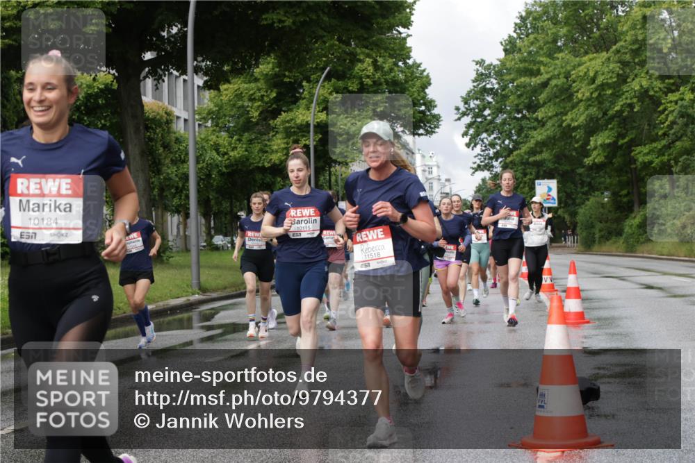 14.06.2026 - REWE Women's Run Jannik Wohlers http://msf.ph/oto/9794377 14.06.2026 09:08:26 Laufen 10184, 7, 11245, 10115, 11518, 657, 302, 22 meine-sportfotos.de