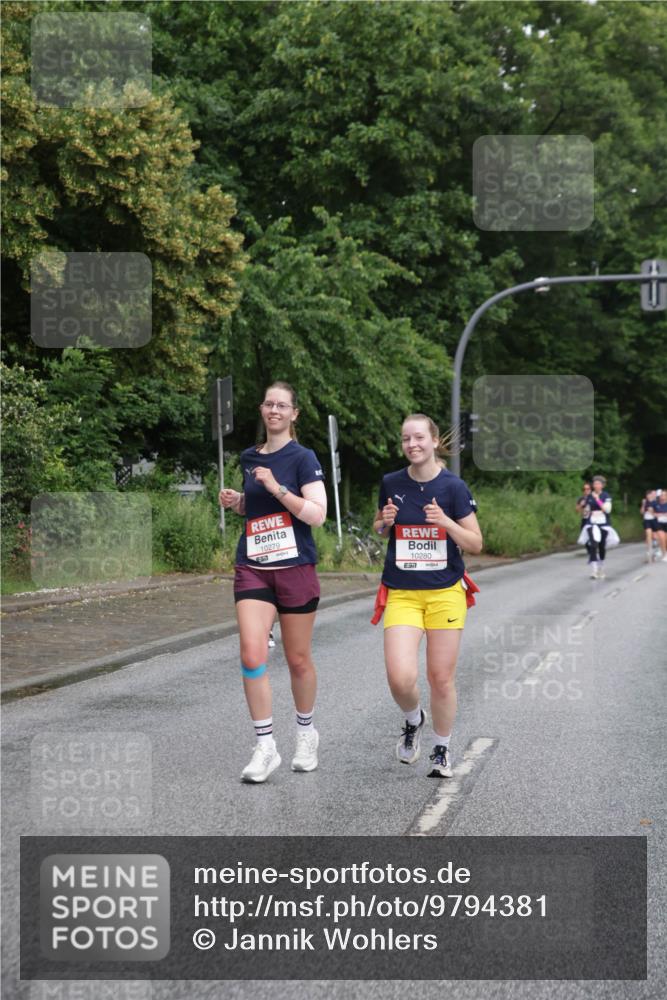 14.06.2026 - REWE Women's Run Jannik Wohlers http://msf.ph/oto/9794381 14.06.2026 09:54:39 Laufen 10279, 10280 meine-sportfotos.de