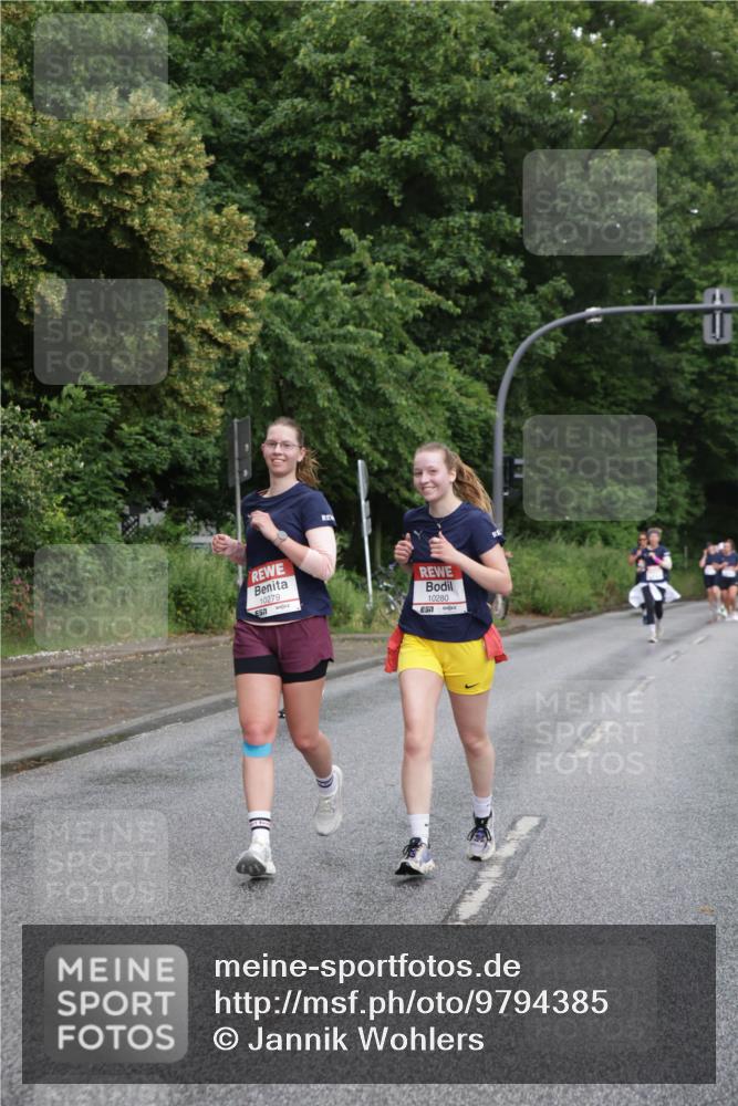 14.06.2026 - REWE Women's Run Jannik Wohlers http://msf.ph/oto/9794385 14.06.2026 09:54:39 Laufen 10279, 10280 meine-sportfotos.de