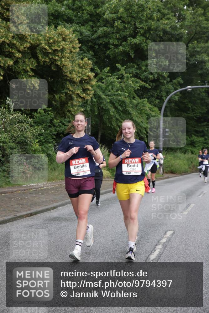 14.06.2026 - REWE Women's Run Jannik Wohlers http://msf.ph/oto/9794397 14.06.2026 09:54:40 Laufen 10279, 7, 10280 meine-sportfotos.de