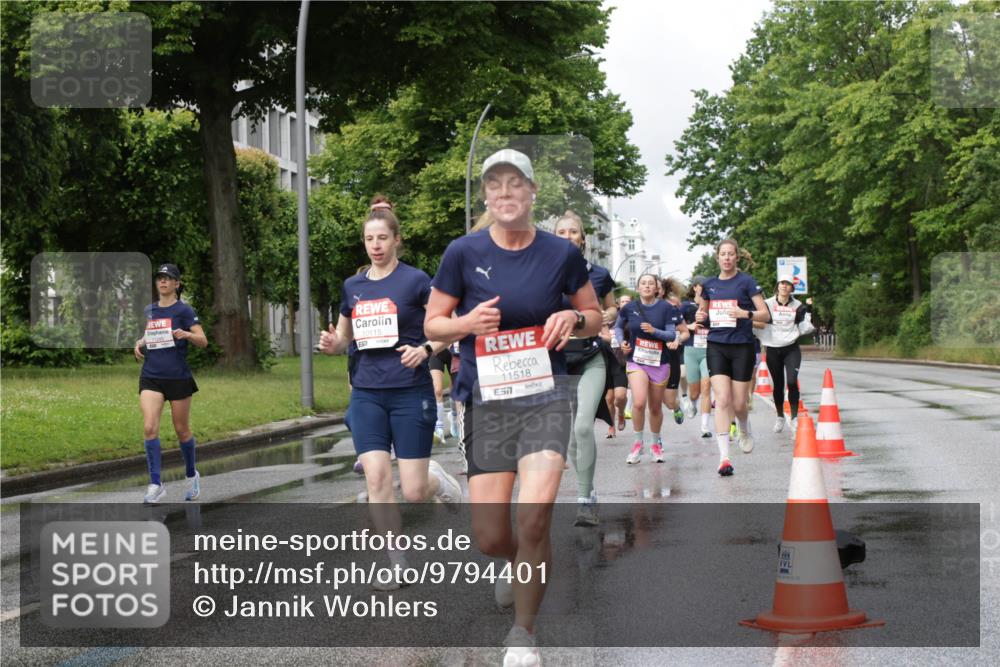 14.06.2026 - REWE Women's Run Jannik Wohlers http://msf.ph/oto/9794401 14.06.2026 09:08:27 Laufen 6517, 10115, 11518, 57 meine-sportfotos.de