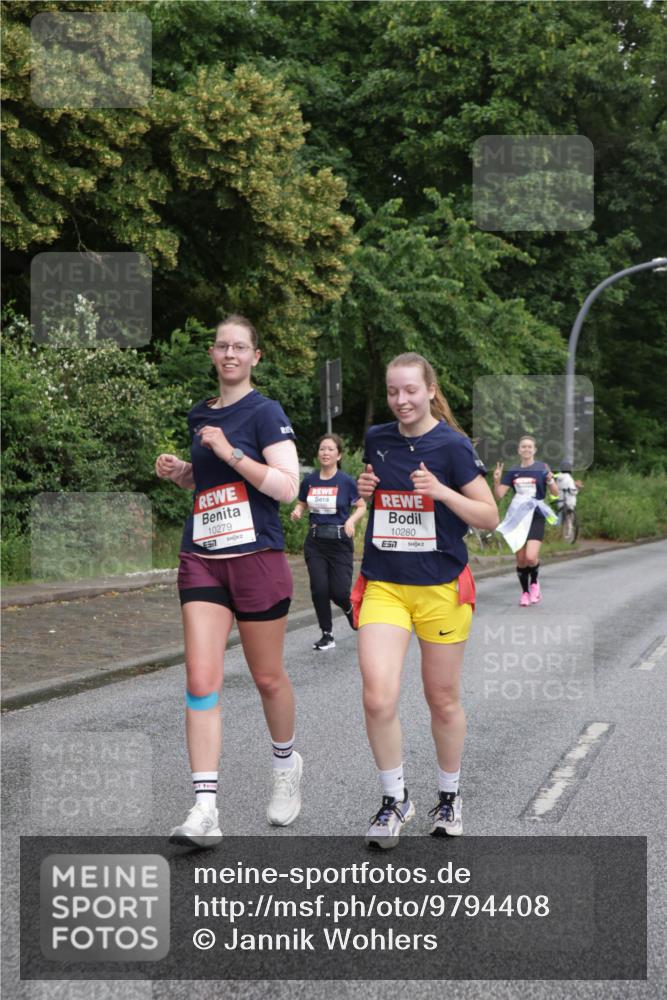 14.06.2026 - REWE Women's Run Jannik Wohlers http://msf.ph/oto/9794408 14.06.2026 09:54:40 Laufen 10279, 10280, 7 meine-sportfotos.de