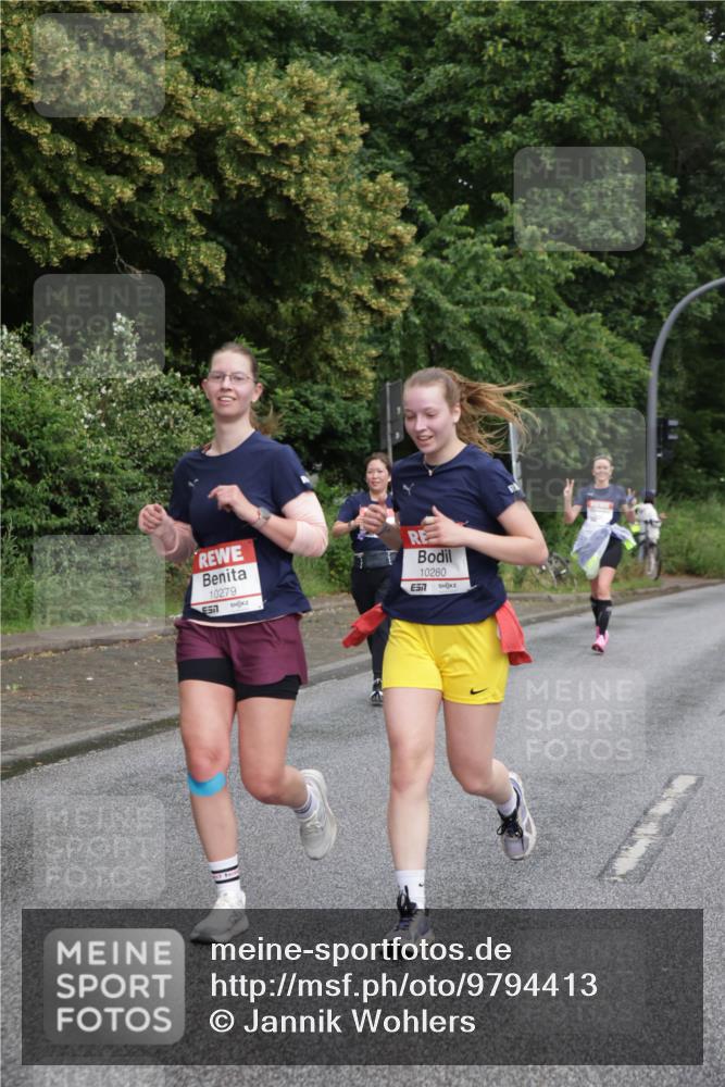 14.06.2026 - REWE Women's Run Jannik Wohlers http://msf.ph/oto/9794413 14.06.2026 09:54:40 Laufen 10279, 10280 meine-sportfotos.de