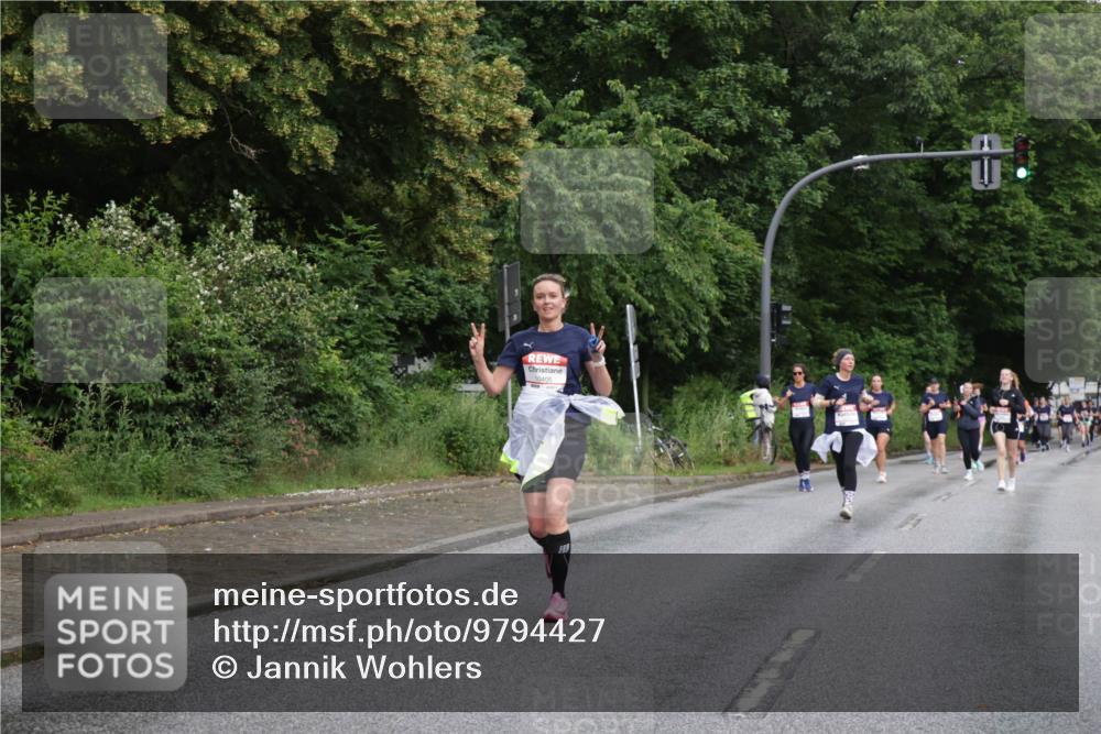 14.06.2026 - REWE Women's Run Jannik Wohlers http://msf.ph/oto/9794427 14.06.2026 09:54:43 Laufen 10405 meine-sportfotos.de