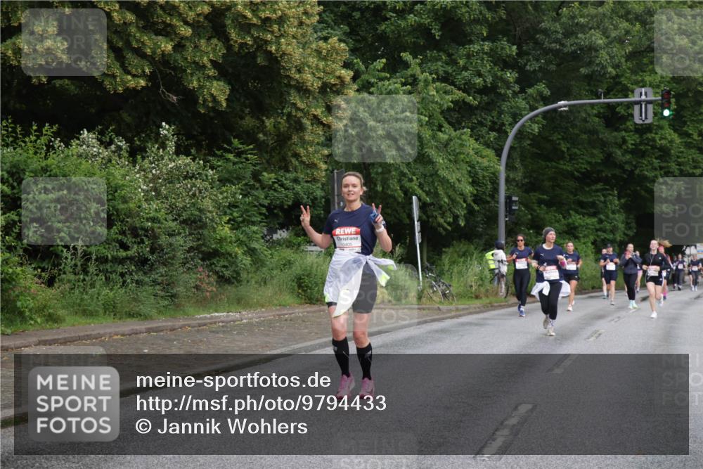 14.06.2026 - REWE Women's Run Jannik Wohlers http://msf.ph/oto/9794433 14.06.2026 09:54:43 Laufen 10405 meine-sportfotos.de