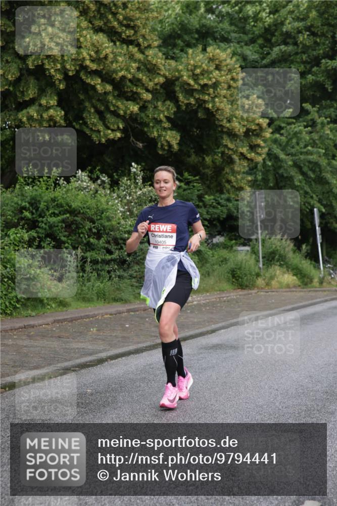 14.06.2026 - REWE Women's Run Jannik Wohlers http://msf.ph/oto/9794441 14.06.2026 09:54:44 Laufen 10405 meine-sportfotos.de