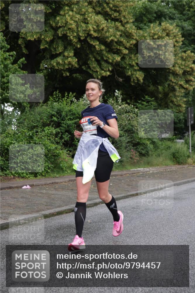 14.06.2026 - REWE Women's Run Jannik Wohlers http://msf.ph/oto/9794457 14.06.2026 09:54:45 Laufen 10405 meine-sportfotos.de