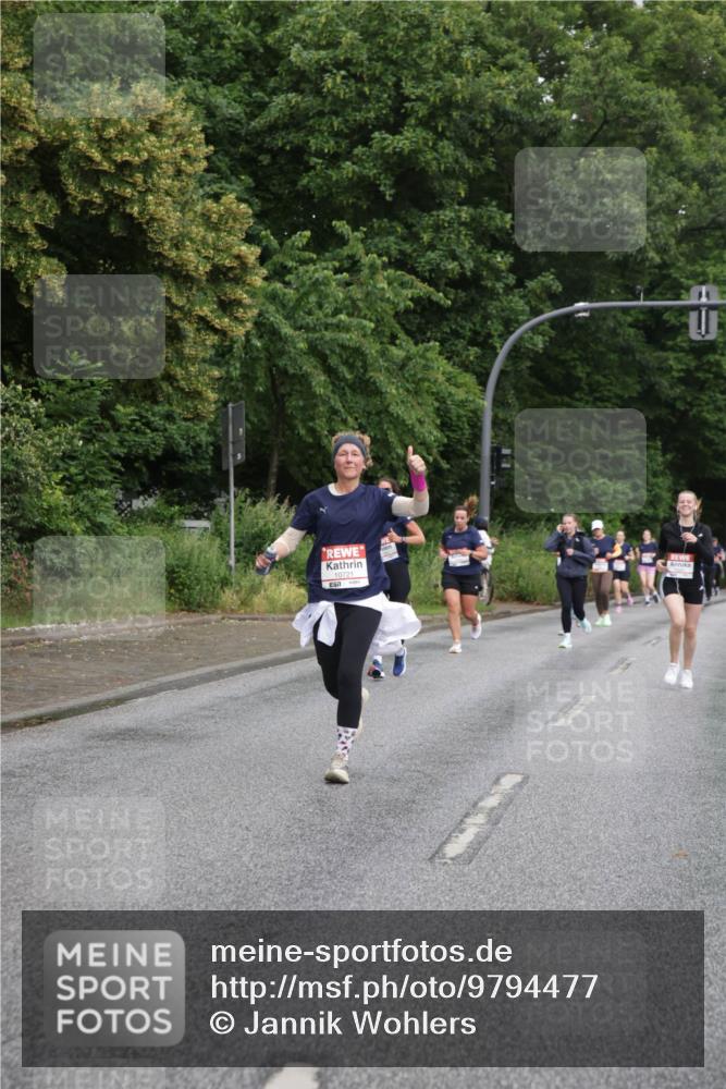 14.06.2026 - REWE Women's Run Jannik Wohlers http://msf.ph/oto/9794477 14.06.2026 09:54:47 Laufen 10721, 7 meine-sportfotos.de