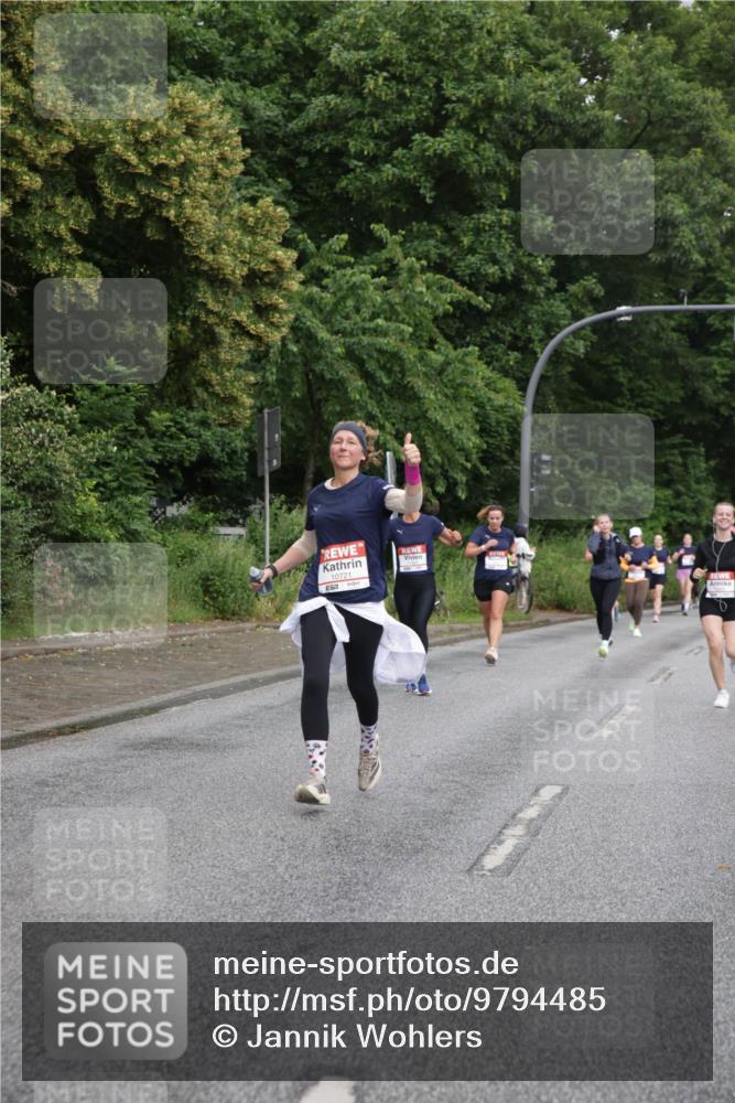 14.06.2026 - REWE Women's Run Jannik Wohlers http://msf.ph/oto/9794485 14.06.2026 09:54:47 Laufen 10721 meine-sportfotos.de