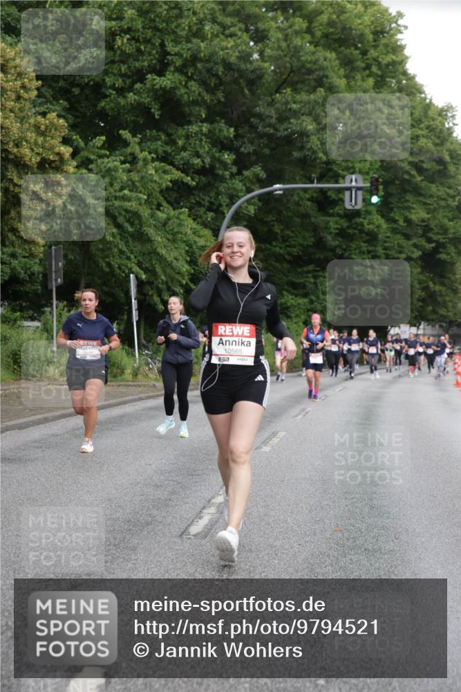14.06.2026 - REWE Women's Run Jannik Wohlers http://msf.ph/oto/9794521 14.06.2026 09:54:50 Laufen 10565, 7 meine-sportfotos.de