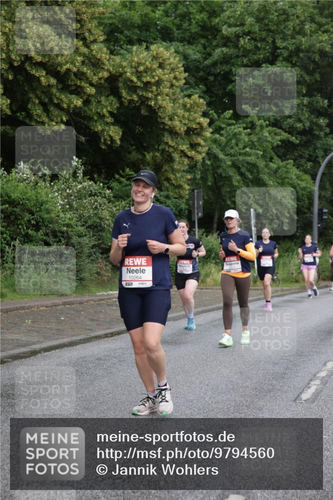 14.06.2026 - REWE Women's Run Jannik Wohlers http://msf.ph/oto/9794560 14.06.2026 09:54:54 Laufen 10264, 7 meine-sportfotos.de