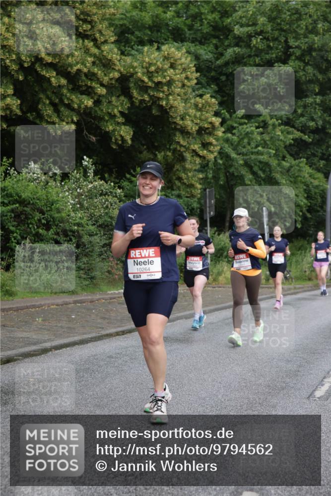 14.06.2026 - REWE Women's Run Jannik Wohlers http://msf.ph/oto/9794562 14.06.2026 09:54:54 Laufen 10264, 7 meine-sportfotos.de