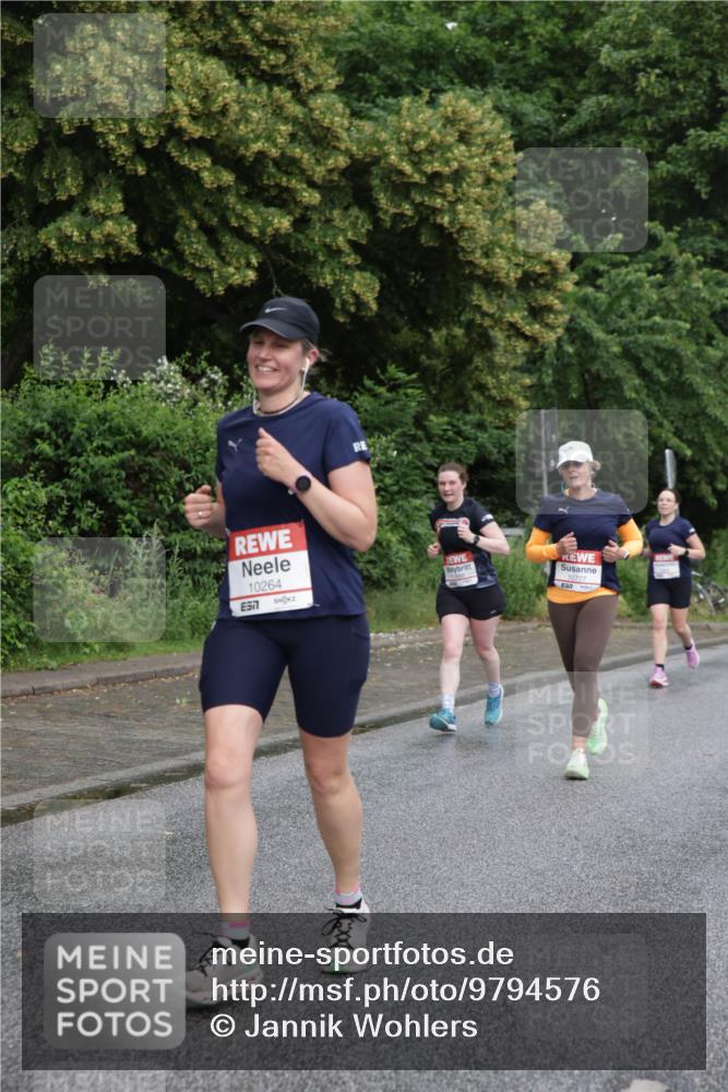 14.06.2026 - REWE Women's Run Jannik Wohlers http://msf.ph/oto/9794576 14.06.2026 09:54:55 Laufen 10264, 7, 10777 meine-sportfotos.de