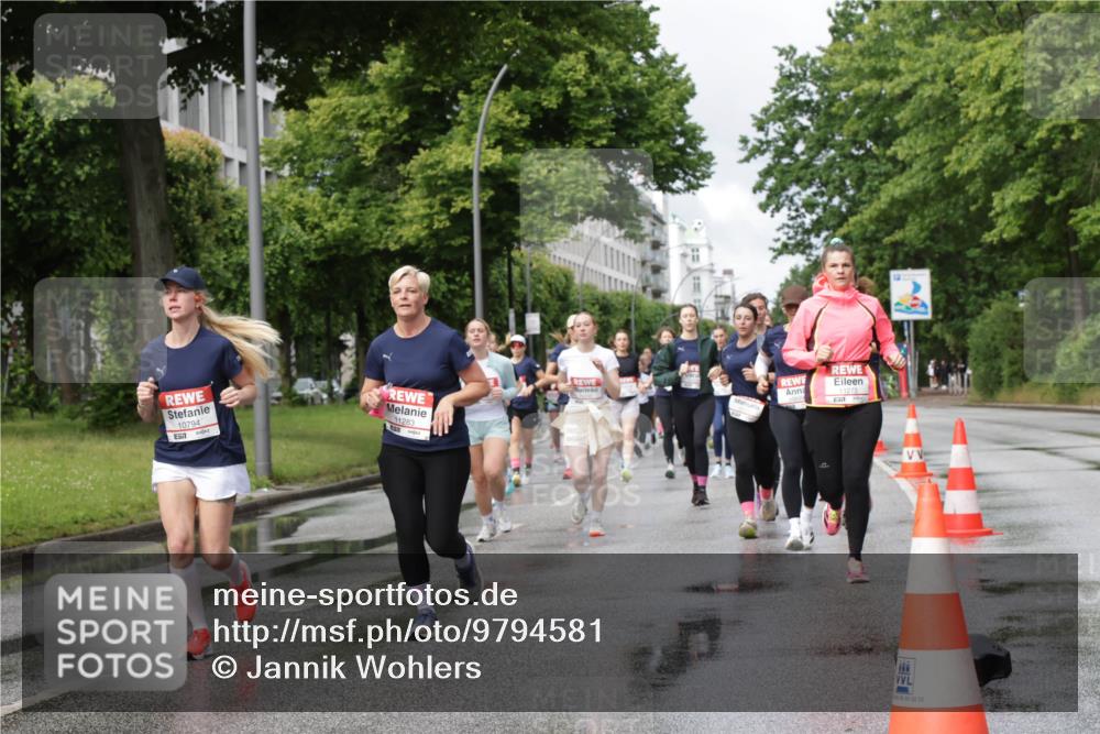 14.06.2026 - REWE Women's Run Jannik Wohlers http://msf.ph/oto/9794581 14.06.2026 09:08:36 Laufen 10794, 57, 11283, 66, 93, 02, 22 meine-sportfotos.de