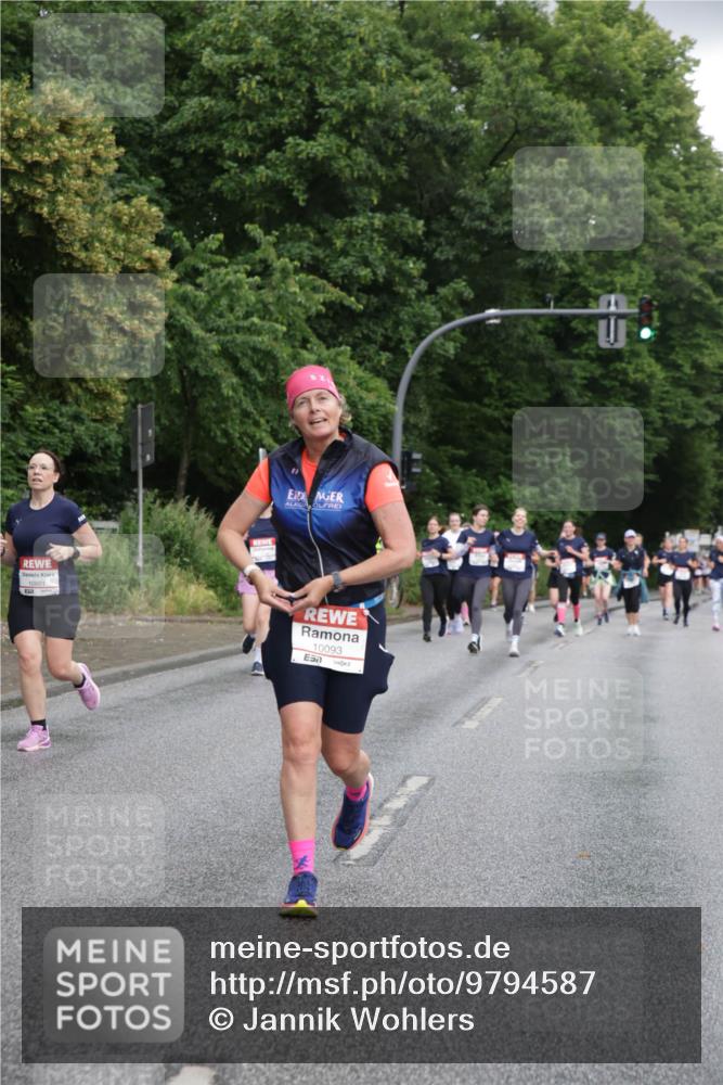 14.06.2026 - REWE Women's Run Jannik Wohlers http://msf.ph/oto/9794587 14.06.2026 09:54:57 Laufen 10093 meine-sportfotos.de