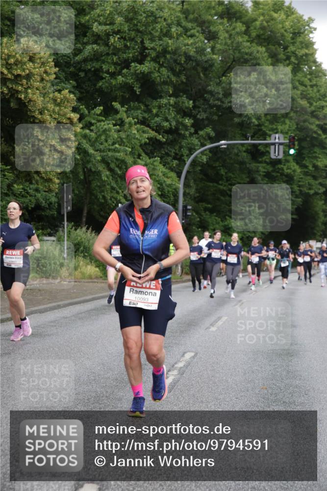 14.06.2026 - REWE Women's Run Jannik Wohlers http://msf.ph/oto/9794591 14.06.2026 09:54:57 Laufen 10801, 10093, 50 meine-sportfotos.de