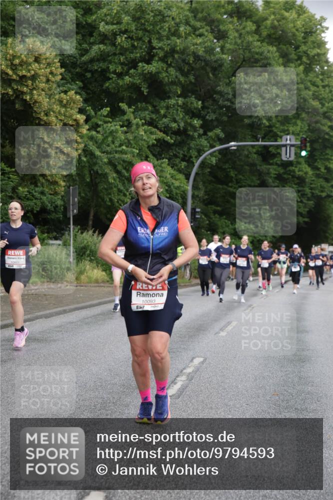 14.06.2026 - REWE Women's Run Jannik Wohlers http://msf.ph/oto/9794593 14.06.2026 09:54:57 Laufen 10801, 10093, 57 meine-sportfotos.de