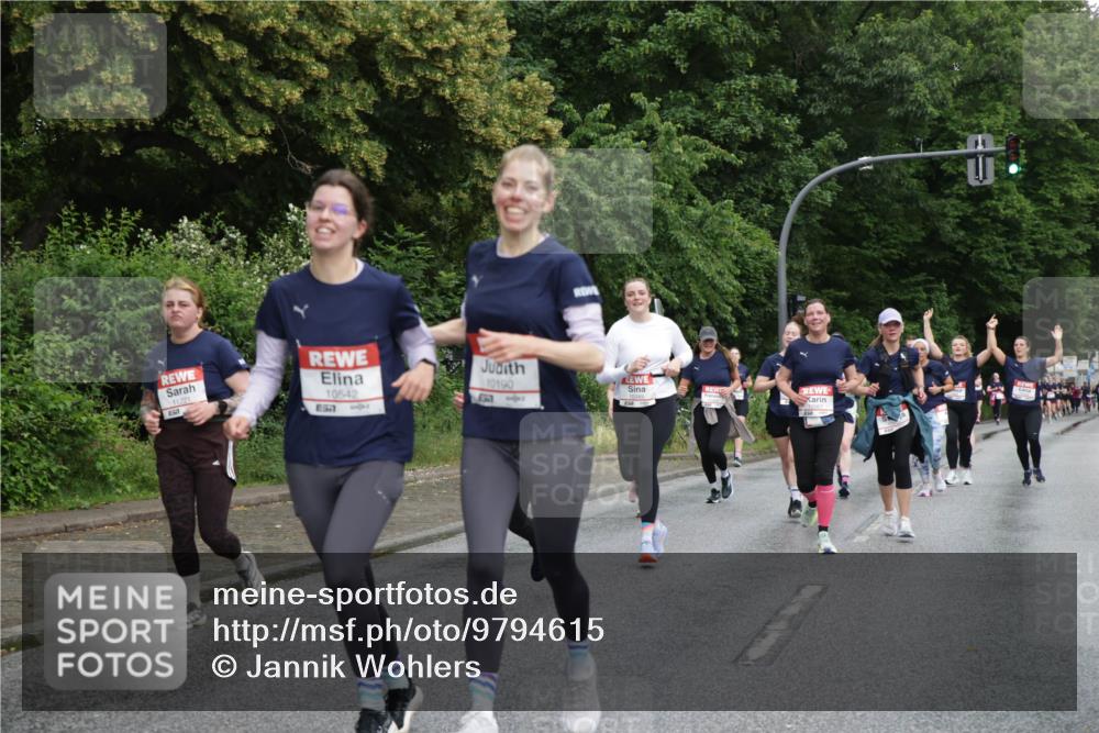 14.06.2026 - REWE Women's Run Jannik Wohlers http://msf.ph/oto/9794615 14.06.2026 09:55:03 Laufen 11221, 10542, 51, 10190 meine-sportfotos.de