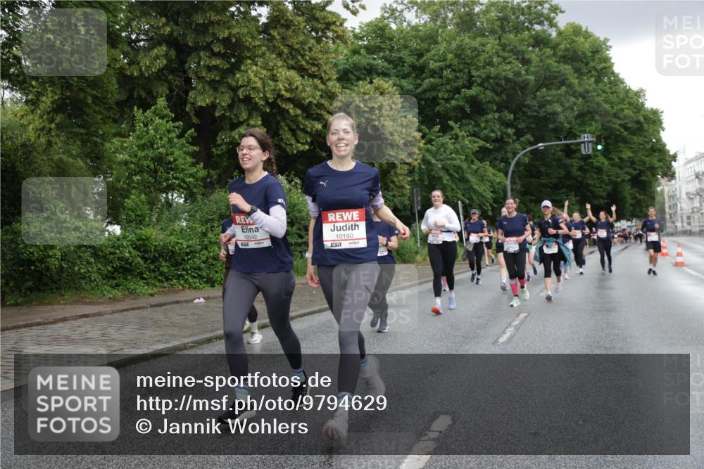 14.06.2026 - REWE Women's Run Jannik Wohlers http://msf.ph/oto/9794629 14.06.2026 09:55:03 Laufen 10542, 51, 10190 meine-sportfotos.de