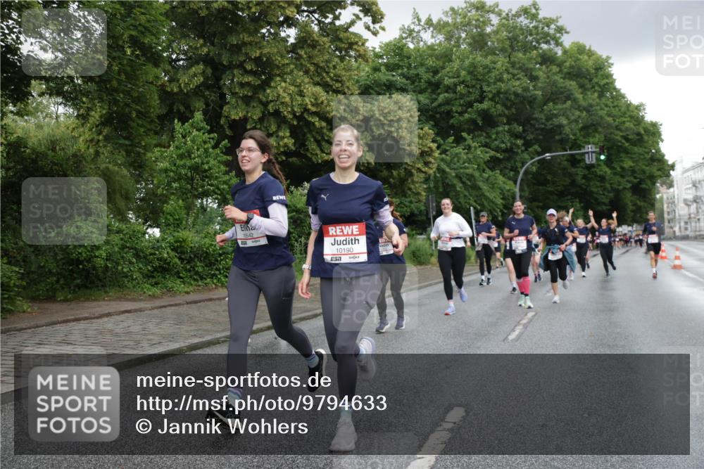 14.06.2026 - REWE Women's Run Jannik Wohlers http://msf.ph/oto/9794633 14.06.2026 09:55:03 Laufen 11542, 10190, 7 meine-sportfotos.de