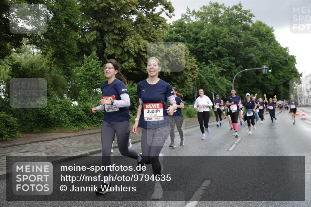 14.06.2026 - REWE Women's Run Jannik Wohlers http://msf.ph/oto/9794635 14.06.2026 09:55:03 Laufen 10190, 57 meine-sportfotos.de